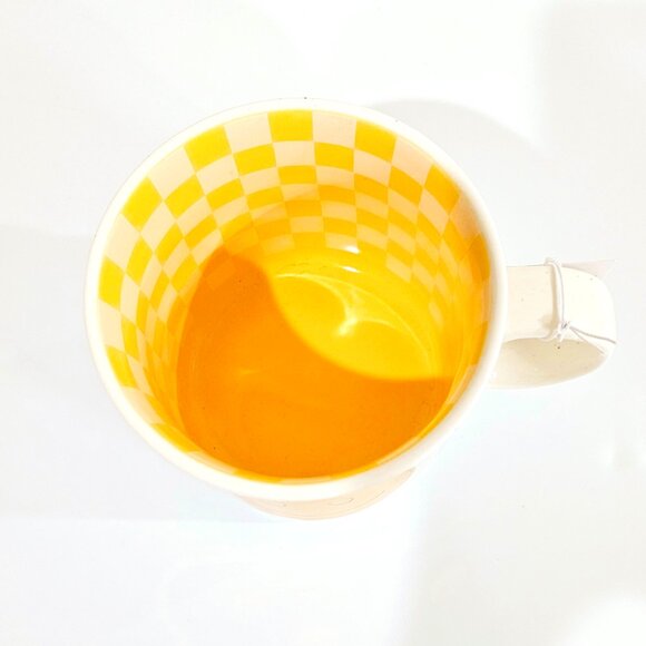 Vintage Style Yellow Smiley Face Ceramic Mug - Retro Checkered Interior - 16 oz - Picture 6 of 7